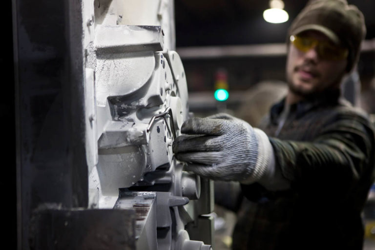 Steel Inserted Aluminum Casting LeClaire Manufacturing